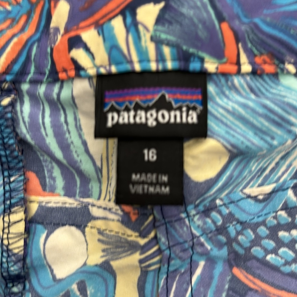 NWOT Patagonia Wavefarer Joy board shorts boardies 16 - Picture 8 of 12